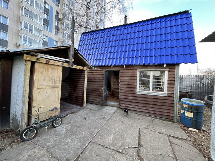 Дом 20 м² на участке 3,5 сот.