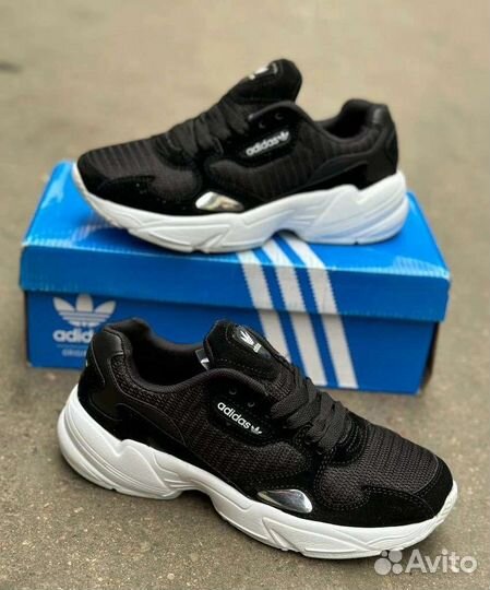 Кроссовки adidas сетка