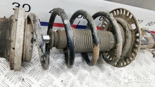 Стойка передняя правая volkswagen transporter T5