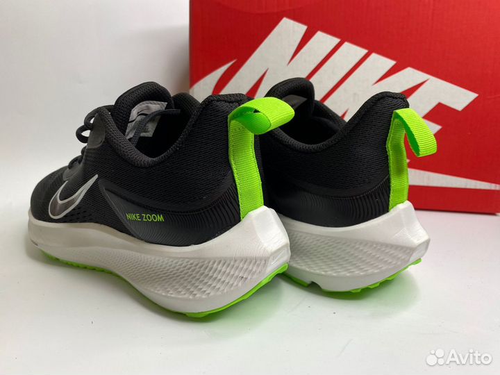 Кроссовки Nike Air Zoom