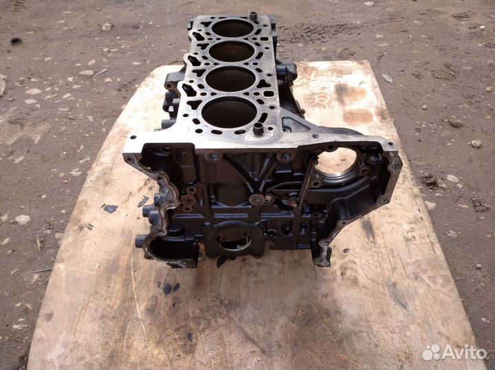 Блок двигателя Форд Мондео 3 fmba