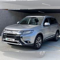 Mitsubishi Outlander 2.4 CVT, 2019, 89 000 км, с пробегом, цена 1 786 999 руб.