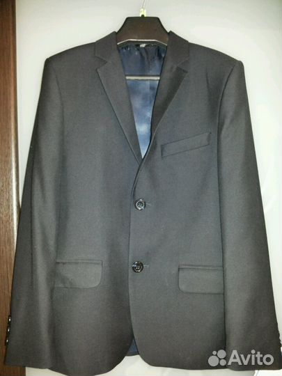 Пиджак Новый р. 140; 68. Темно-синий