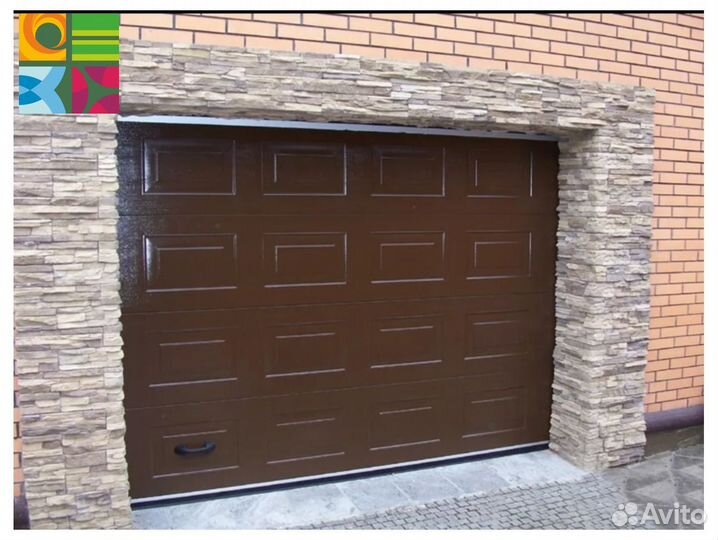 Секционные ворота для гаража alutech