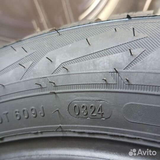 Ikon Tyres Nordman 7 SUV 235/60 R16 104T