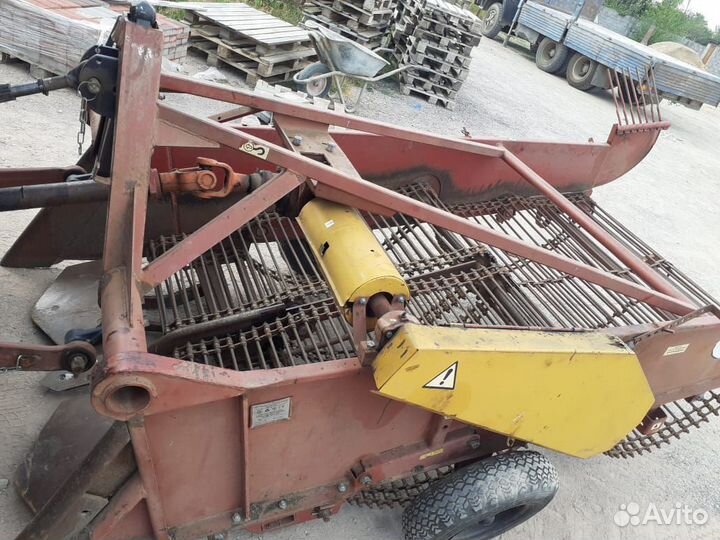 Картофелекопатель