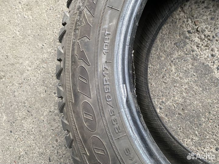 Goodyear Wrangler AT/SA 235/65 R17