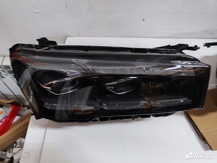 Оригинальная фара Geely Monjaro KX11 правая