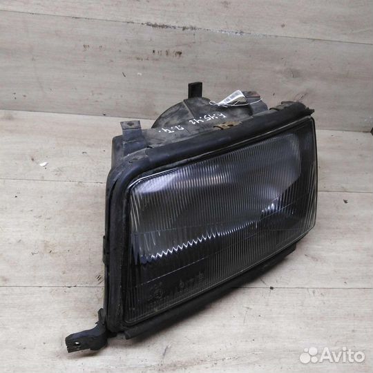 Фара передняя левая Audi 100 C4