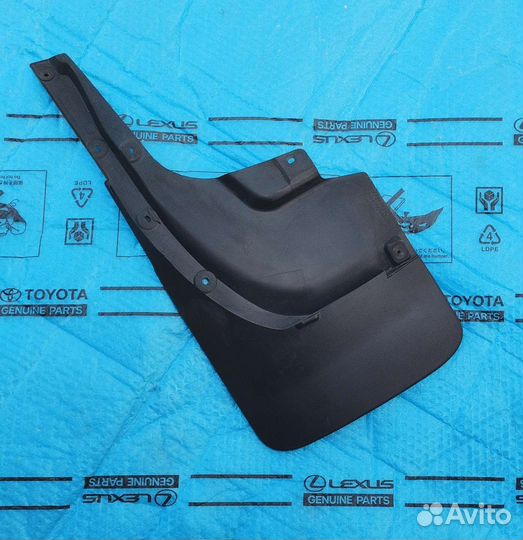 Брызговик Лексус Lx 570 задний левый 08-11