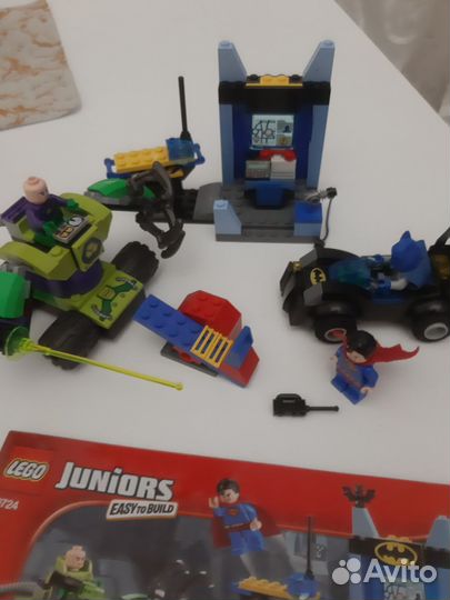 Lego 10724 juniors Бэтмен и Супермен