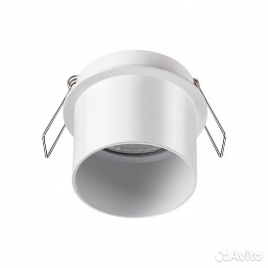 Светильник встраиваемый