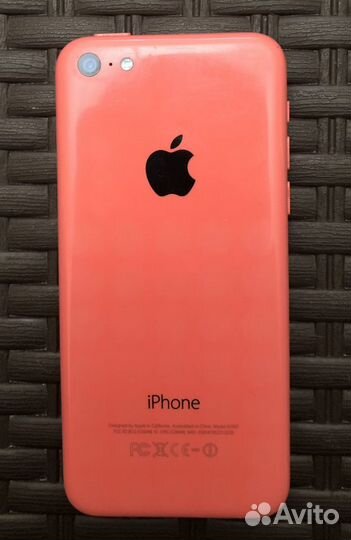 Телефон iPhone. 5 c
