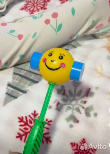 Развивающие игрушки для малышей пакетом