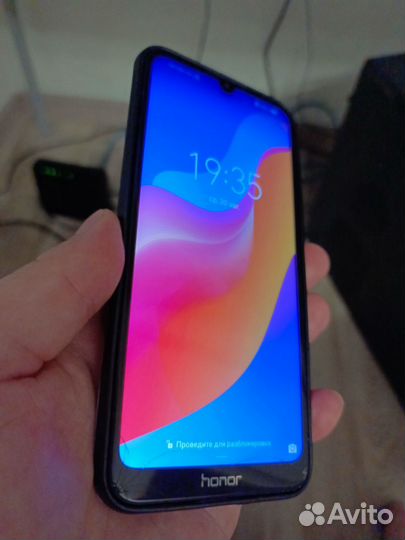 Телефон Huawei honor a8