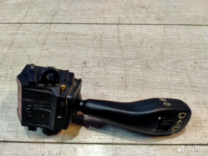 Переключатель стеклоочистителя Bmw 523I Левый