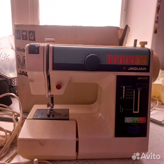 Швейная машина Jaguar