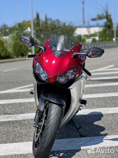 Honda CBR 1000RR fireblade