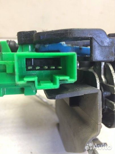 Замок двери передней правой Hyundai Solaris