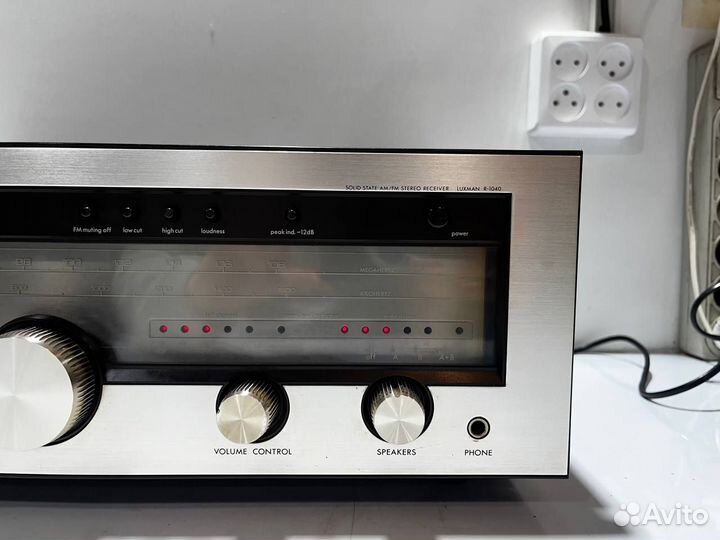 Luxman R-1040 Стерео Ресивер Japan