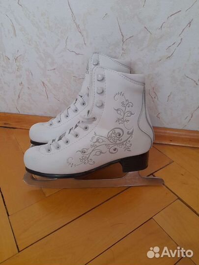 Коньки фигурные