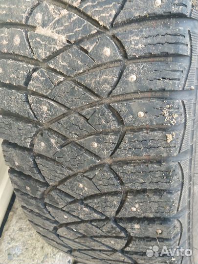 Avatyre Freeze 215/65 R16