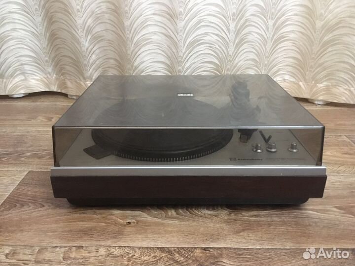 Проигрыватель винила