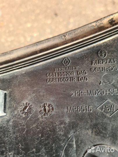 Жабо Renault Fluence седан M4R 2011