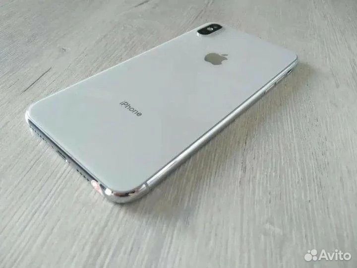 iPhone X, 64 ГБ
