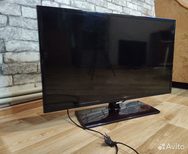 Телевизор Samsung 32
