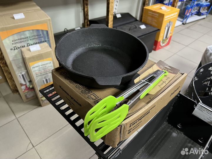 Чугунная сковорода комплект