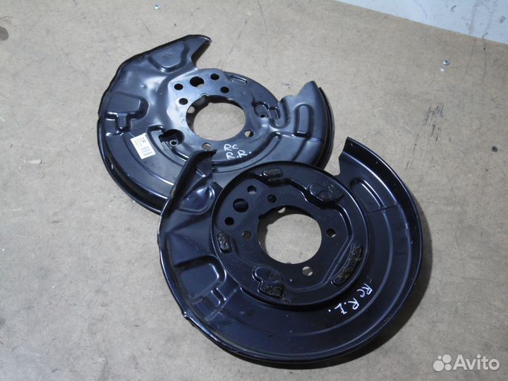 Защитный кожух заднего диска Лексус IS RC GS 350