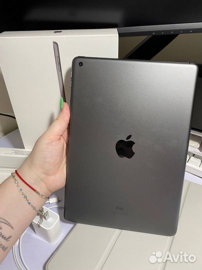 Планшет Apple iPad 9 со стилусом
