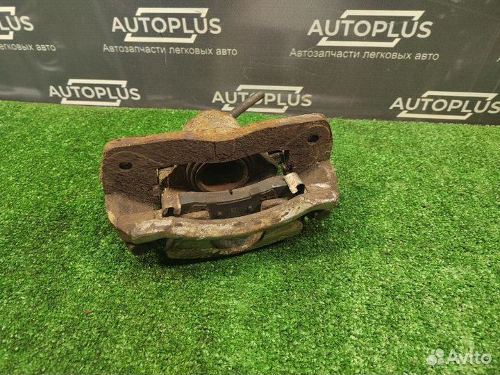 Суппорт передний правый Kia Shuma 2 седан 1.6 S6D