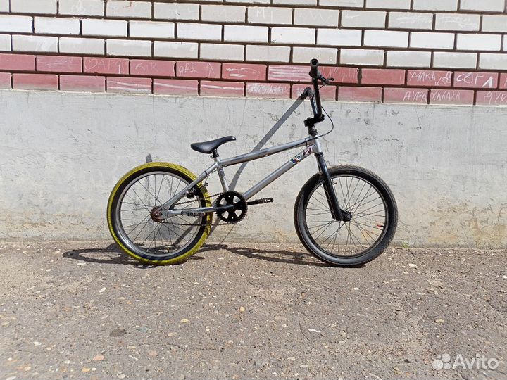 Трюковой велосипед BMX бу