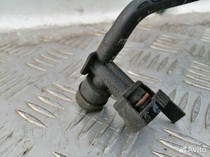 Трубка вакуумная Рено Мастер 2 DCI 120 2.5