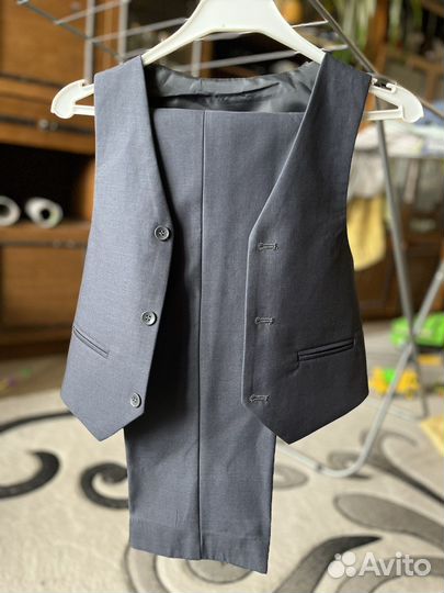 Школьный костюм