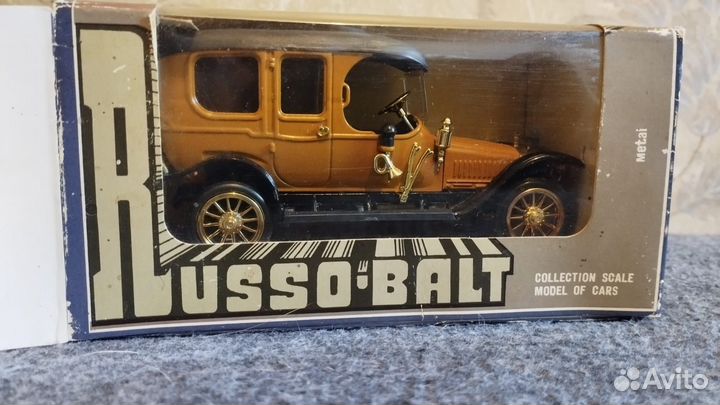 Модель автомобиля «Руссо-Балт лимузин»