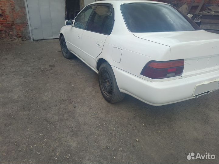 Toyota Corolla 1.3 AT, 1993, 155 391 км