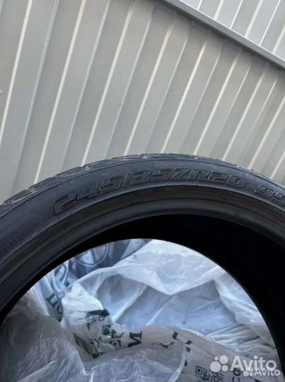 Accelera 651 Sport 245/35 R20