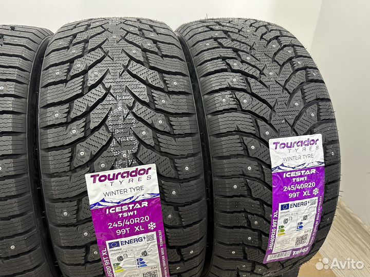 Tourador Ice Star TSW1 245/40 R20 и 275/35 R20 101T