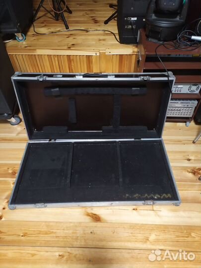 Кофр для диджейской аппаратуры