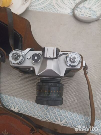 Фотоапарат Зенит е