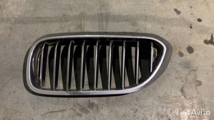 Решетка радиатора левая Bmw 540D G30 B57D30B 2018