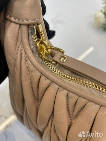 Сумка miu miu hobo