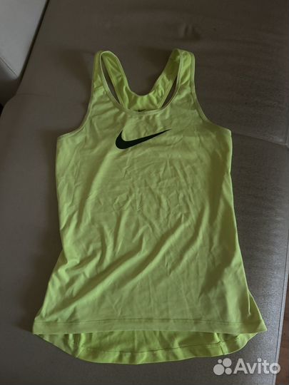 Майка спортивная женская nike