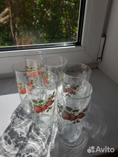 Стаканы из тонкого стекла