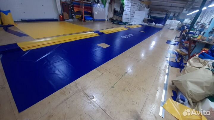 Покрытие борцовское с 2мя или несколькими зонами