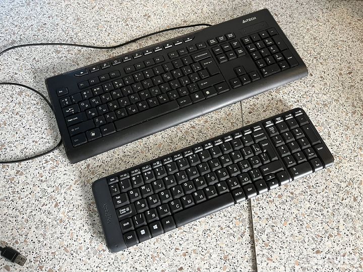 Клавиатуры 2 шт.: logitech k220, A4tech kd-800