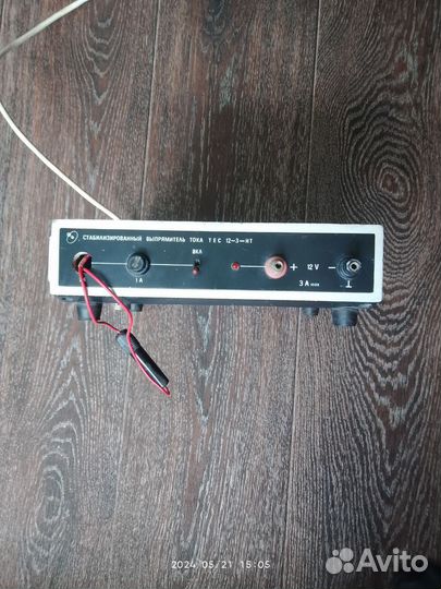 Стабилизированный выпрямитель тока блок питания